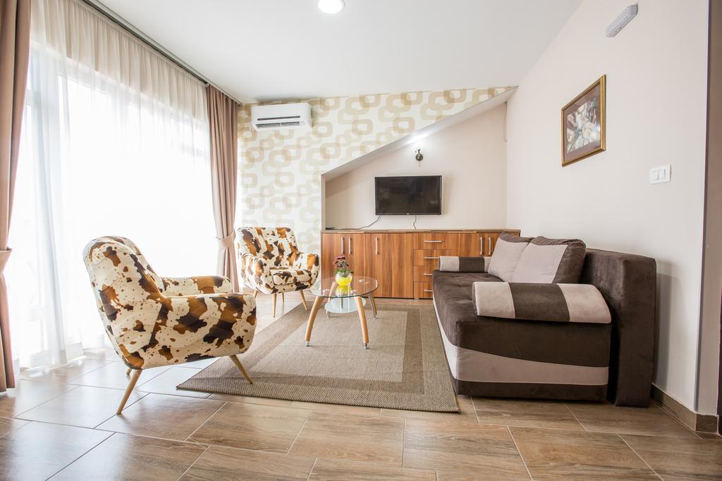Apartmani Mg Nikšić Exterior foto